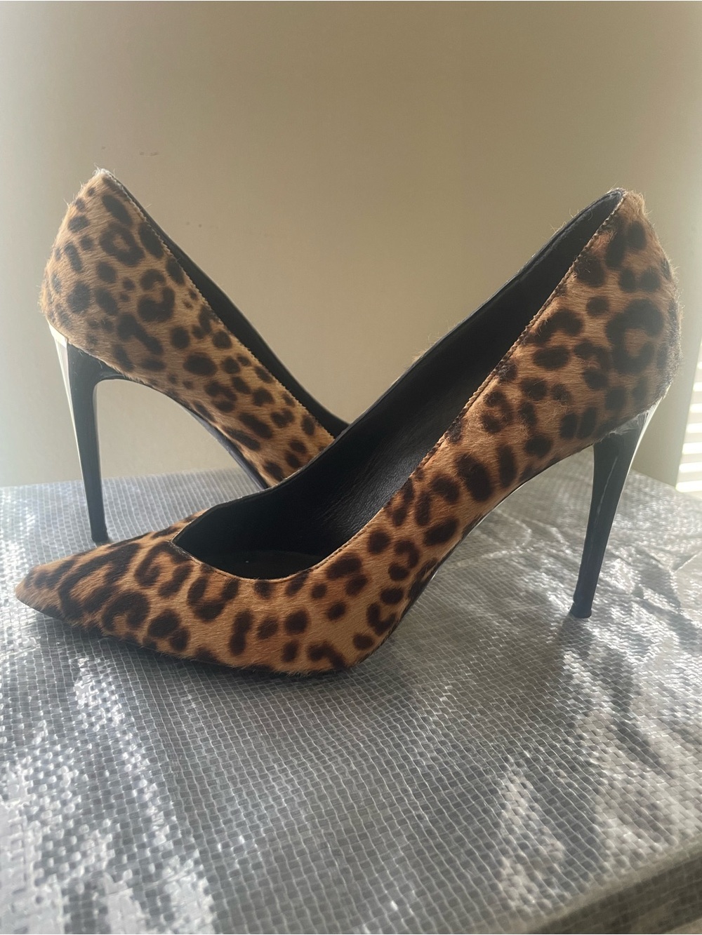 Preowned - Burberry leopard print pumps